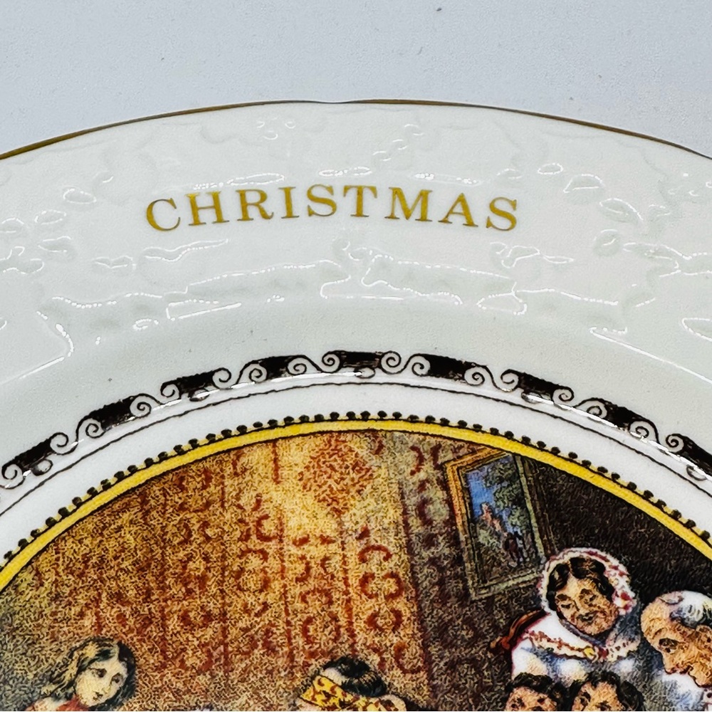 Vtg Coalport Fine Bone China CHRISTMAS 1980 Collector Plate Blind Man's Buff Box - Picture 4 of 12